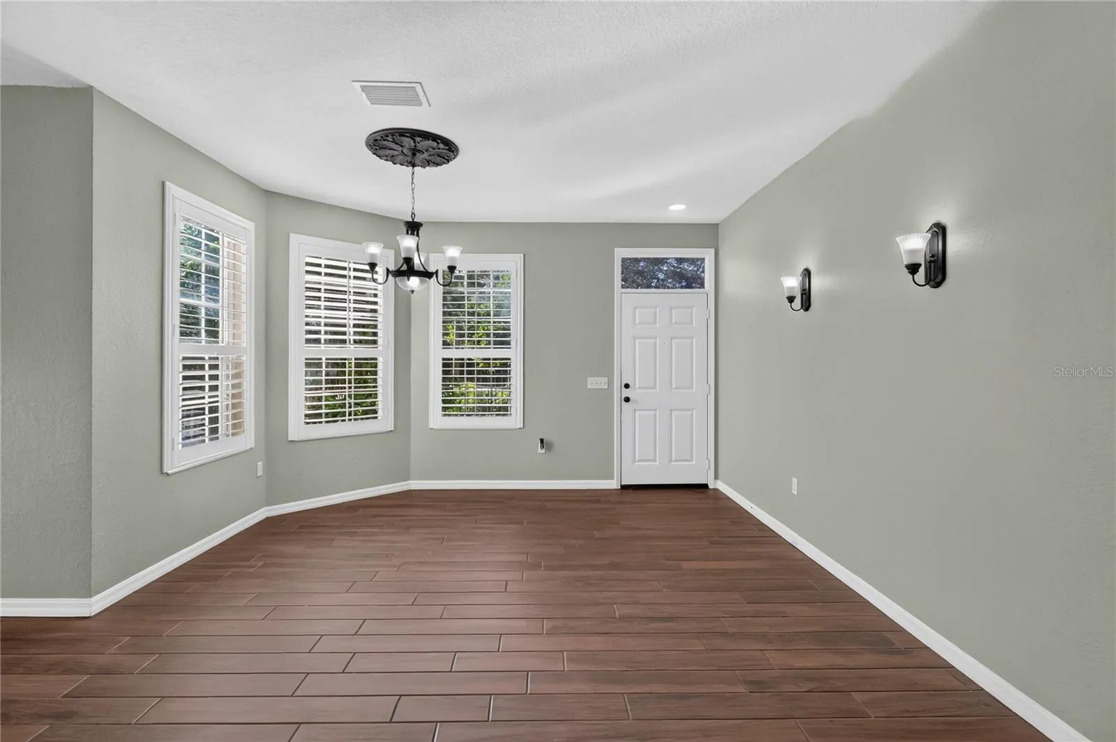 DINING  ROOM