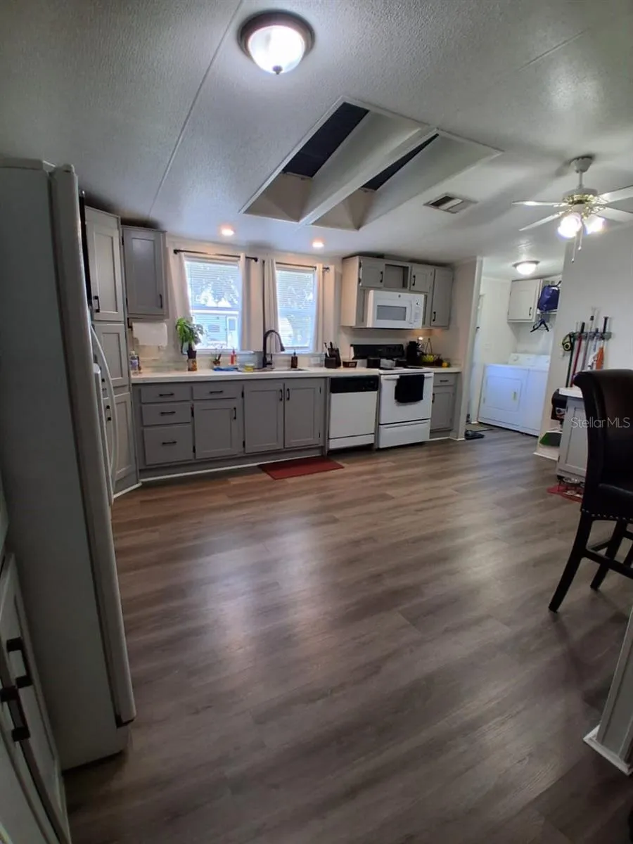 Amazing Kitchen.