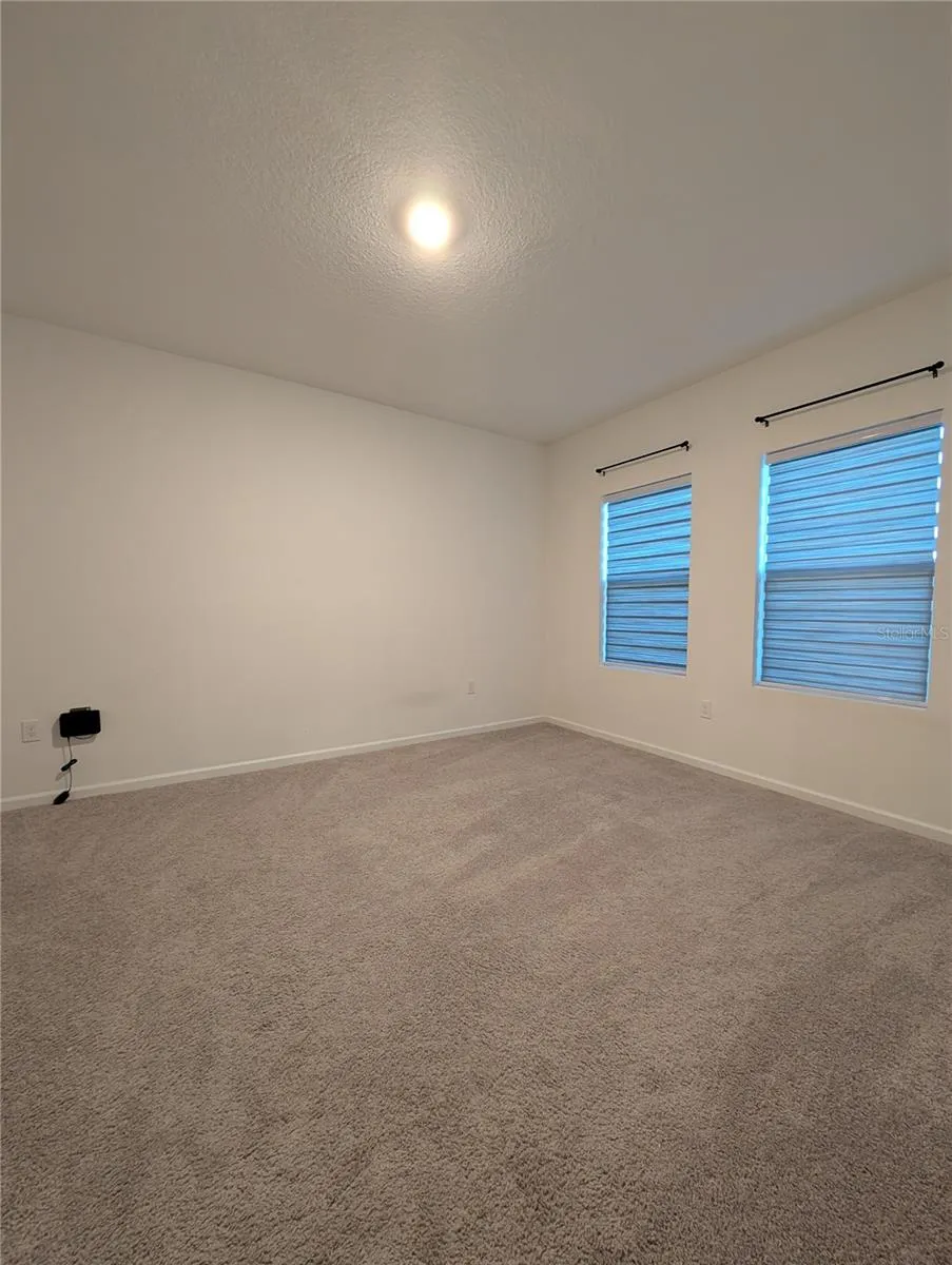 ROOM 1