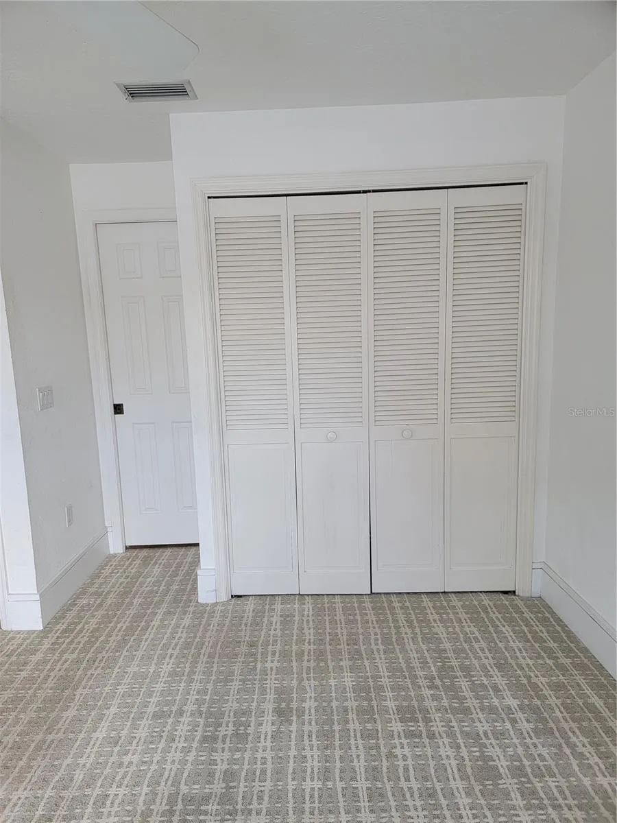 Closet in second bedroom
