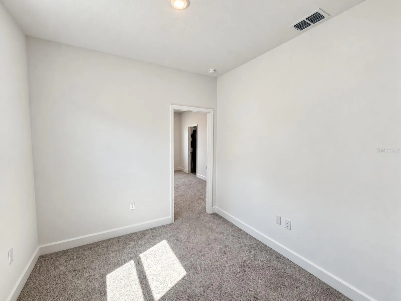 Main house: first-floor bedroom