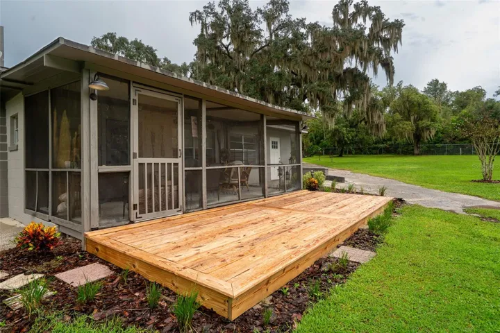 Front deck