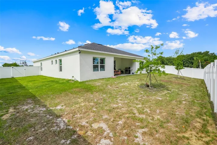 Fully fenced in back yard! Perfect for your fur babies!
