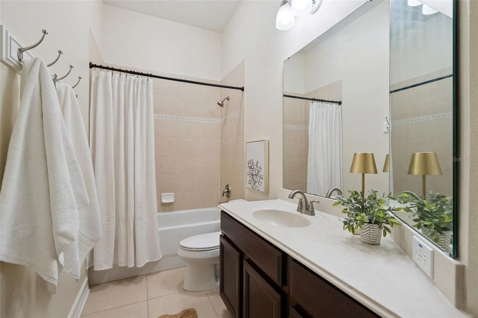 Second Full Bathroom