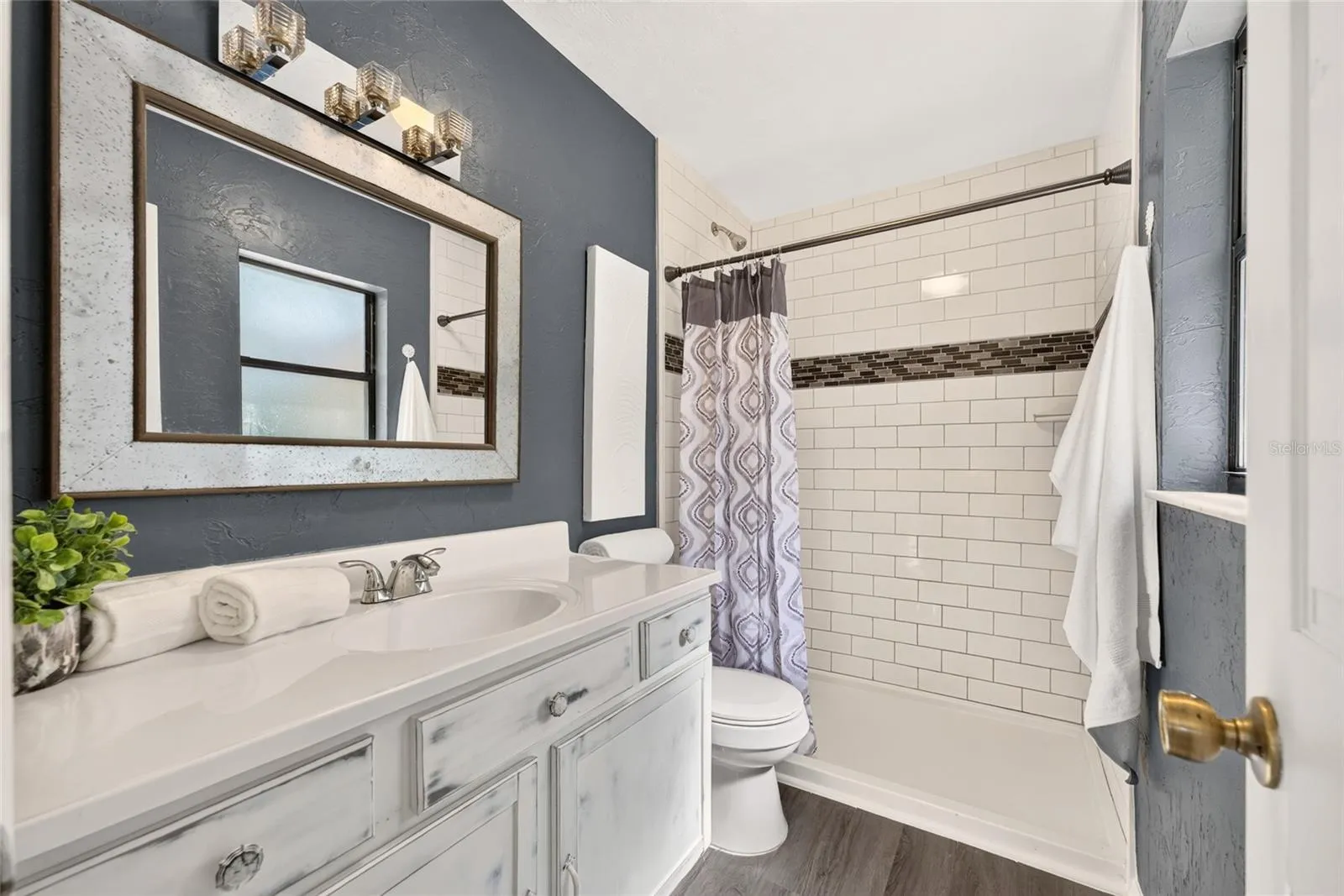 Original Primary En Suite Bathroom