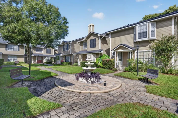The most darling courtyard just outside your front door!