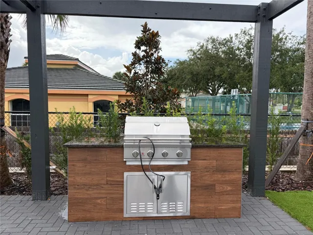 Outdoor grill