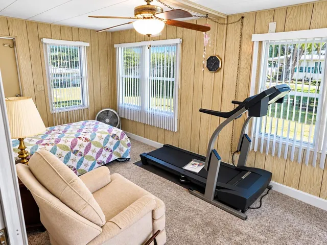 Front Florida room is heated and cooled.