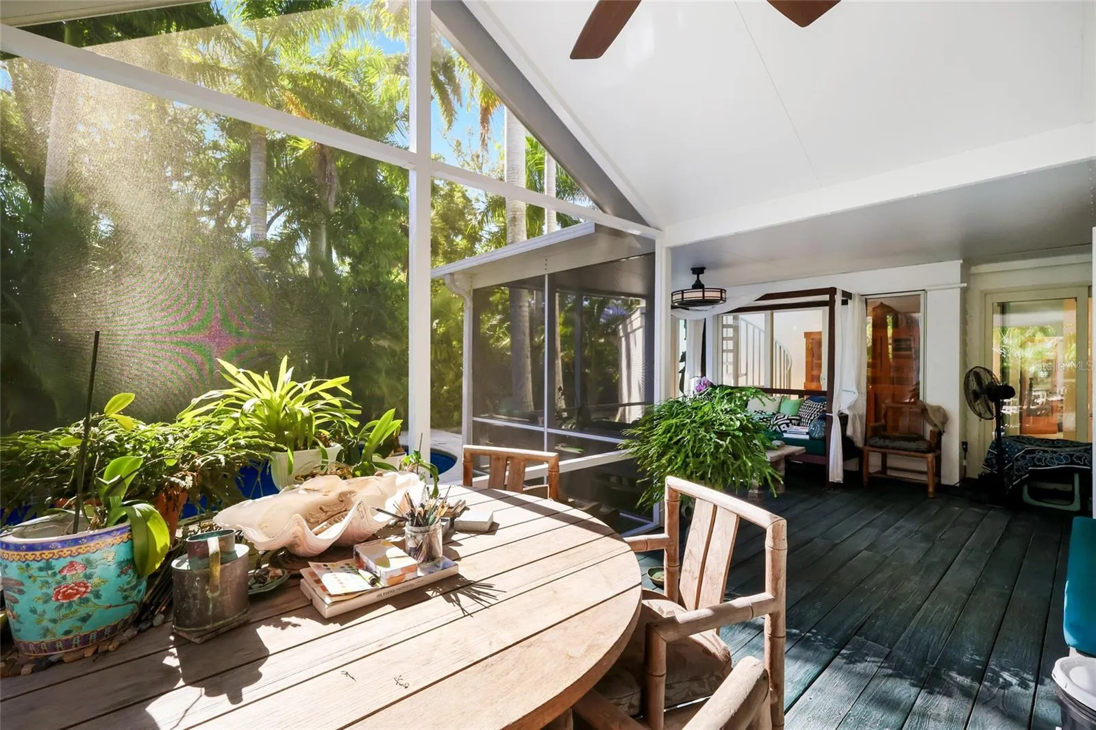 Screened in Porch
