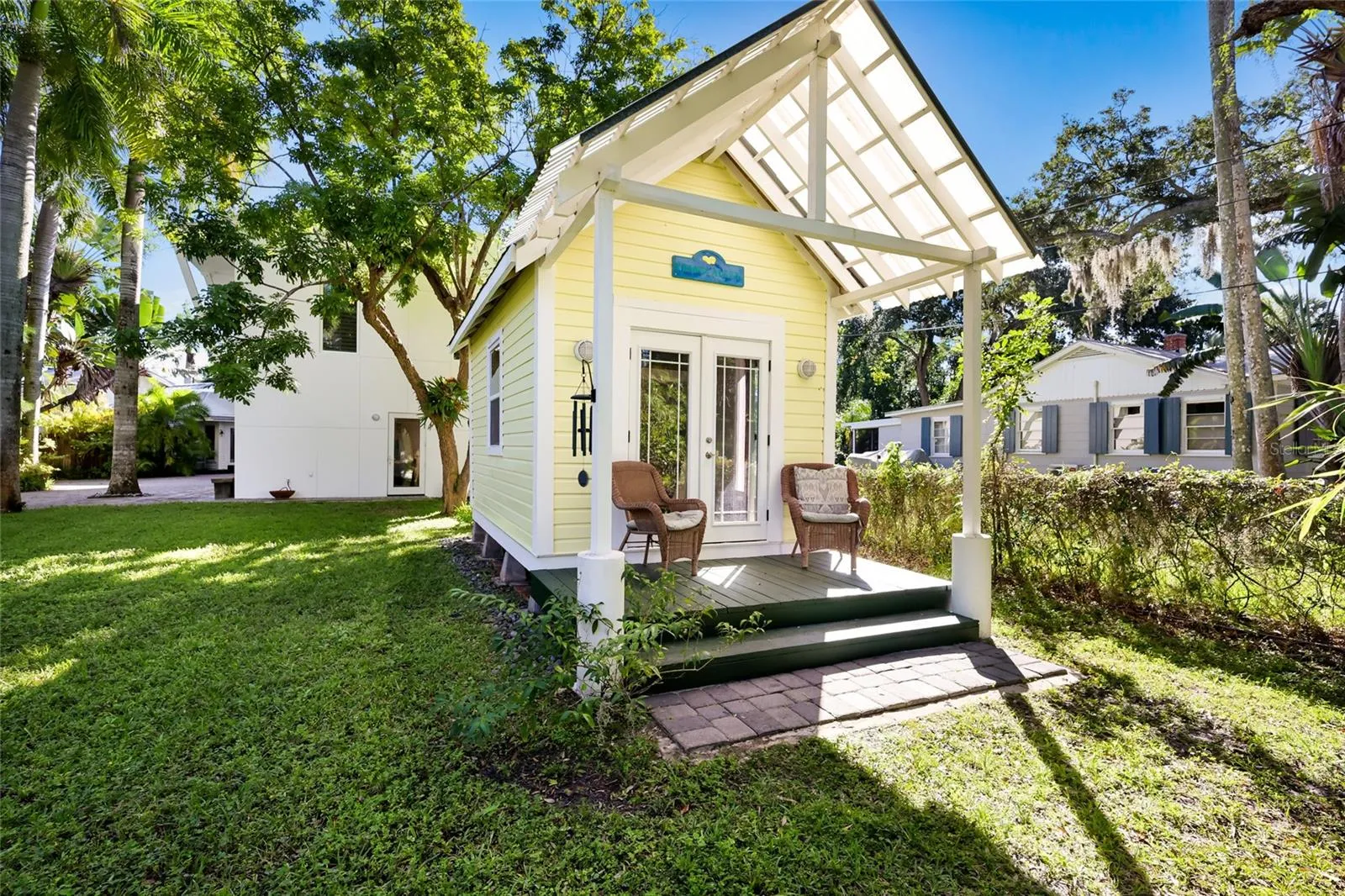 Lemon Alley - detached cottage