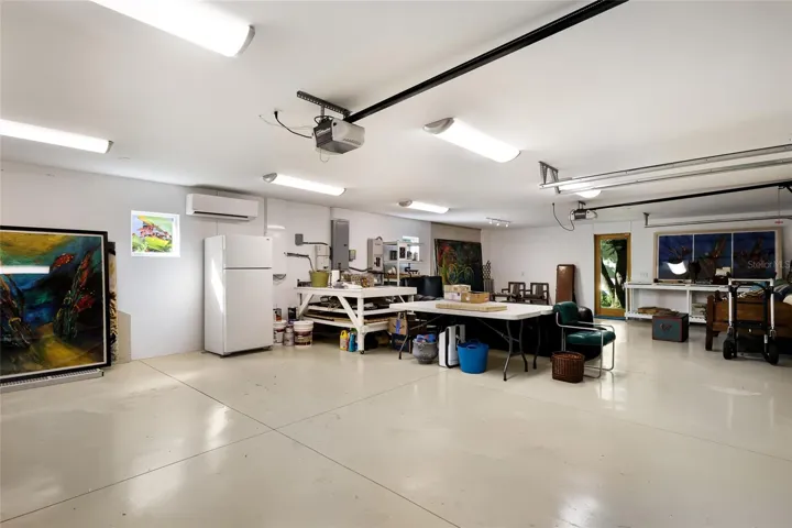 A/C'd 4 Car Garage