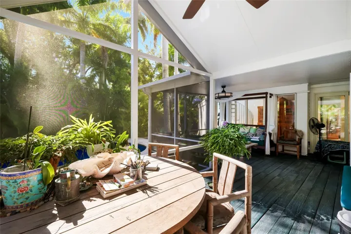 Screened in Porch