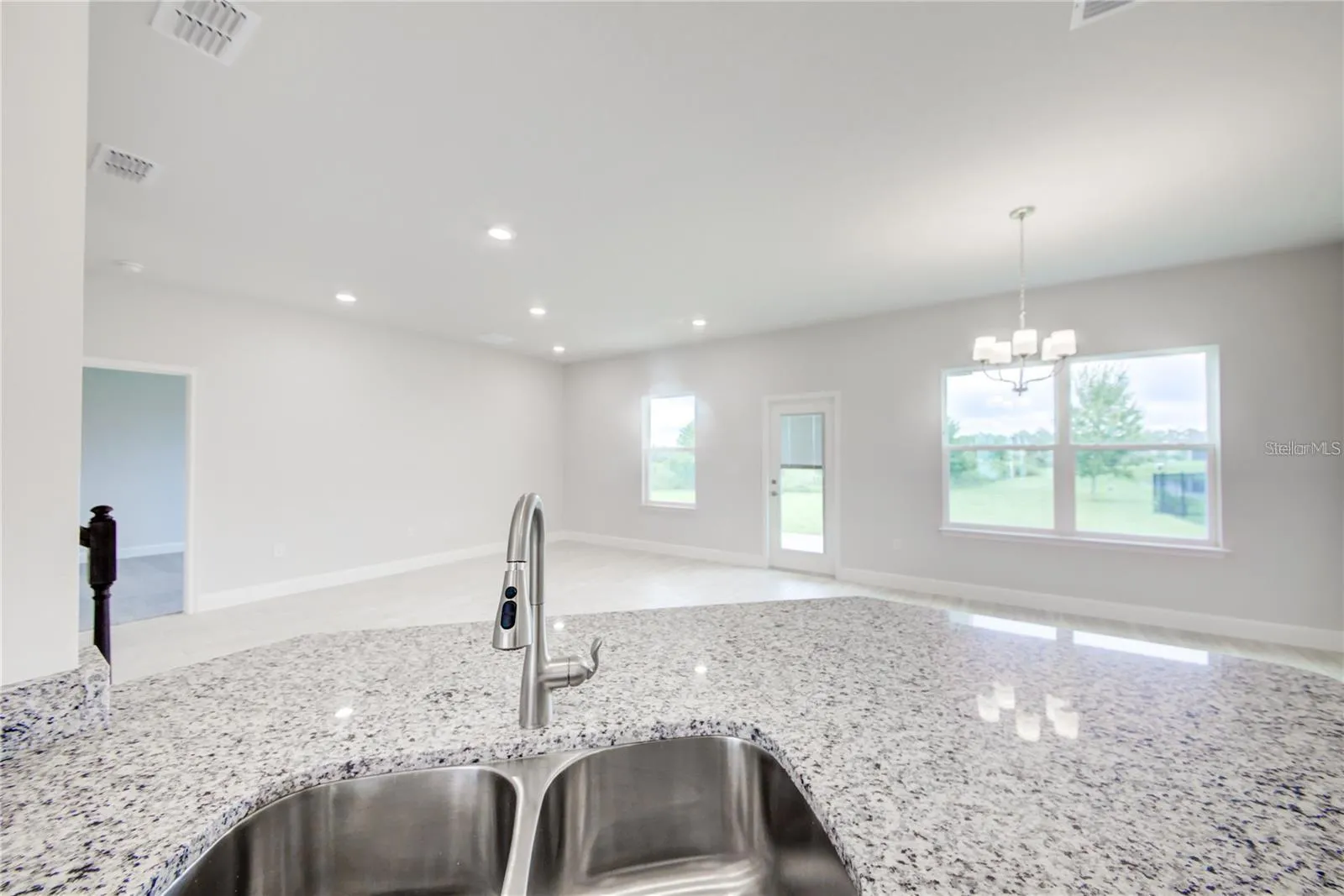 Kitchen/Family room