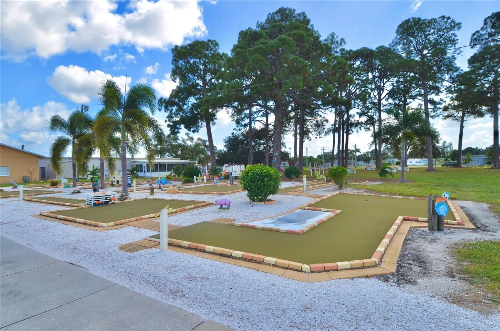 Community Miniature Golf