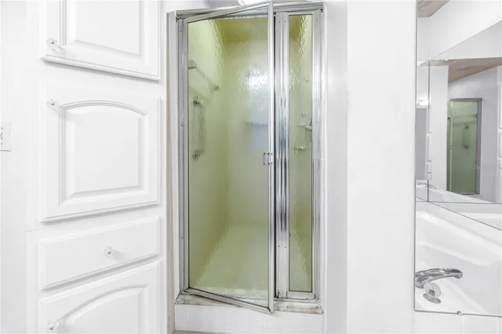 Primary shower