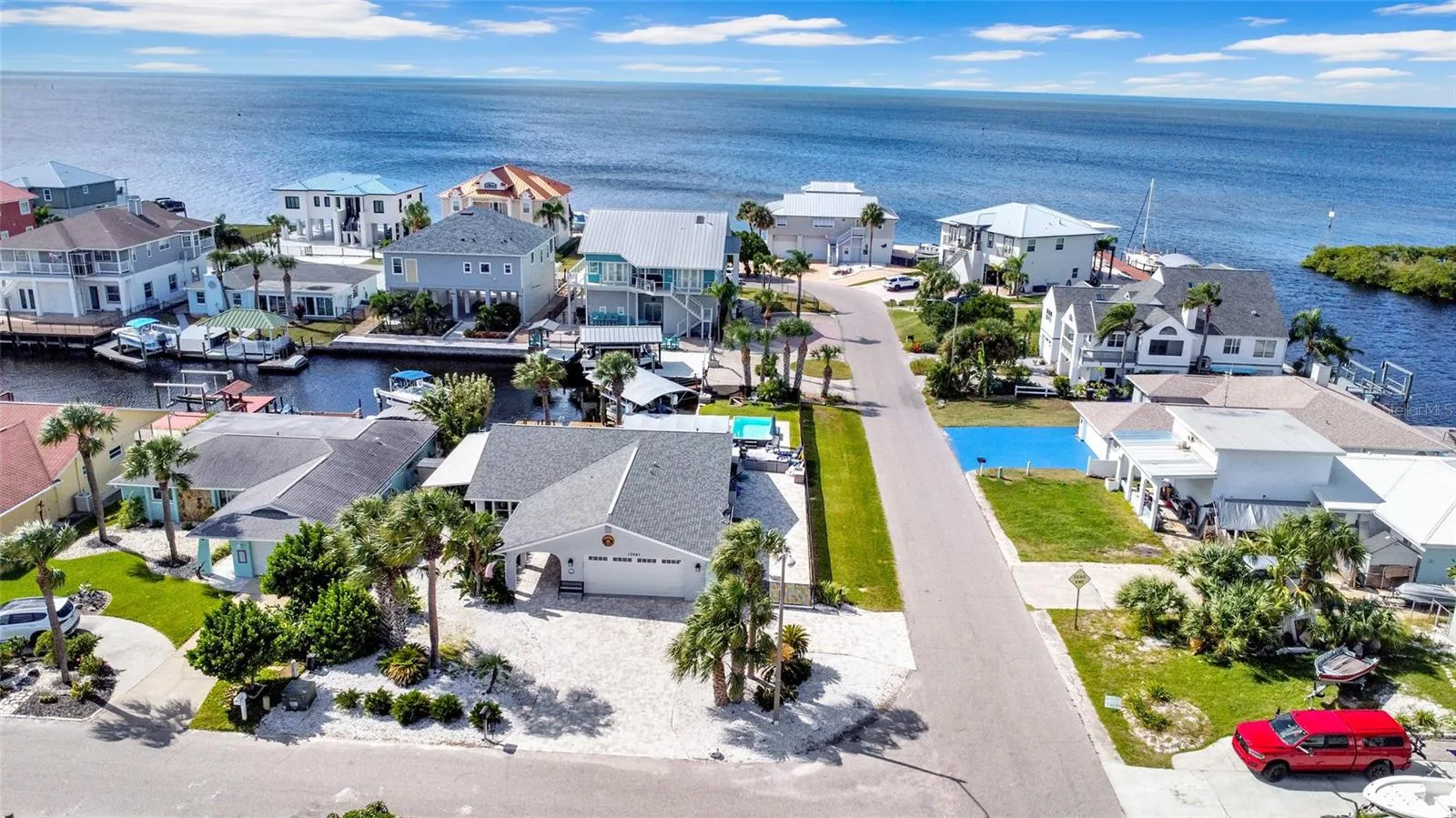 Beautiful Home ~ On Canal ~ Gulf Beyond