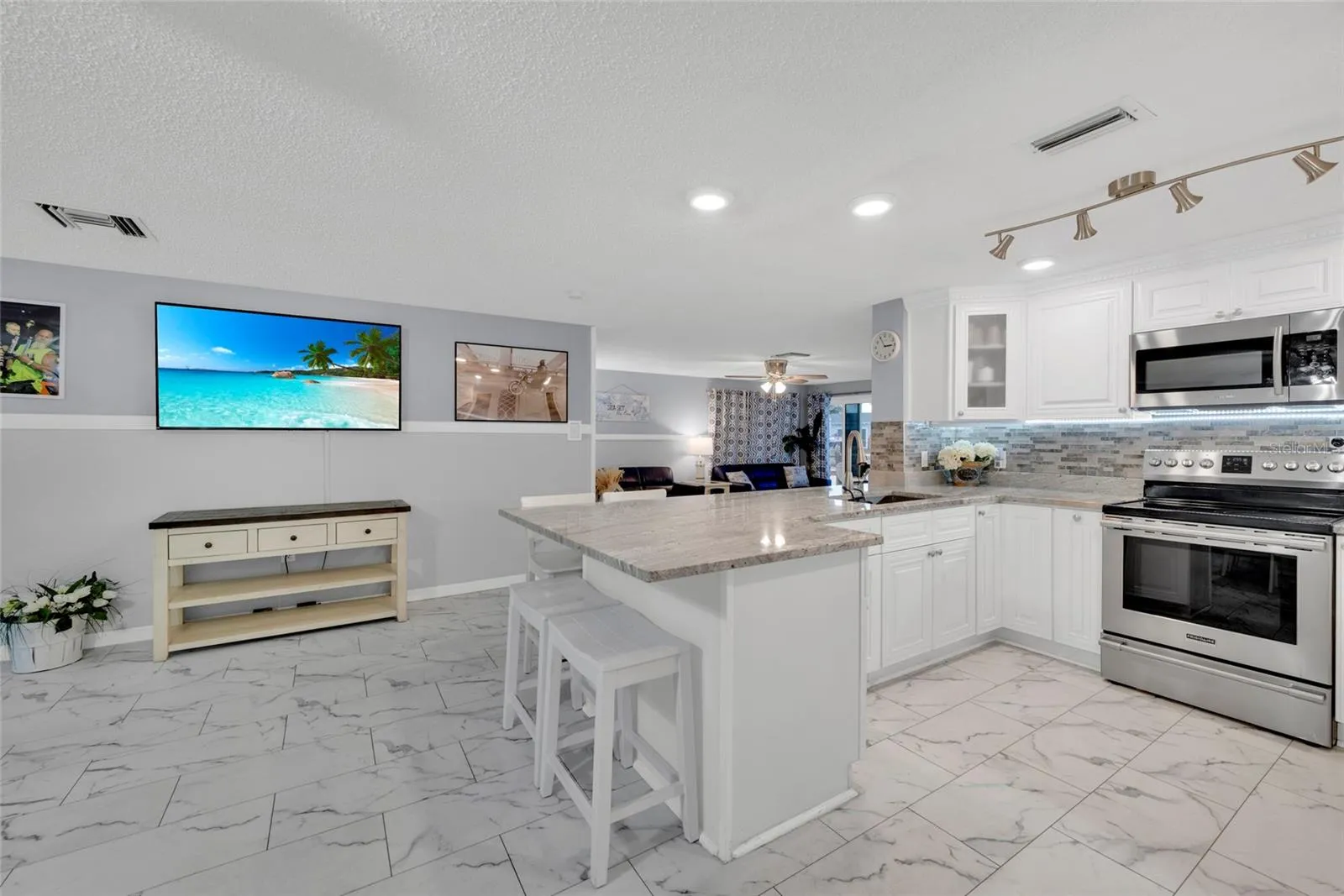 Open Floor Plan ~ Stone Counters