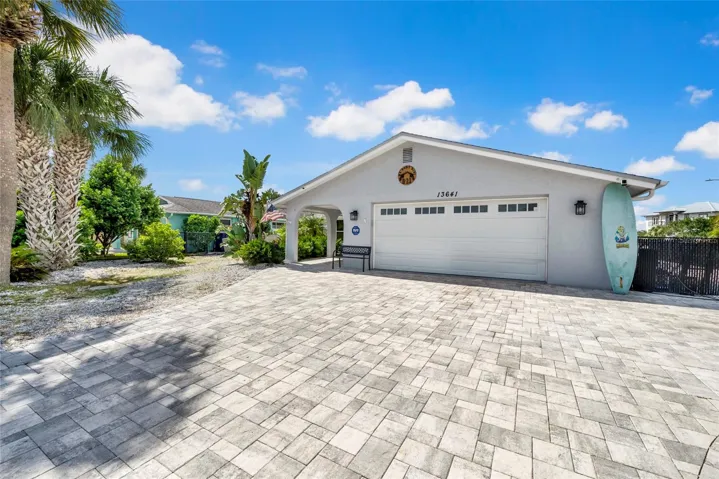 Pavered Circular Driveway