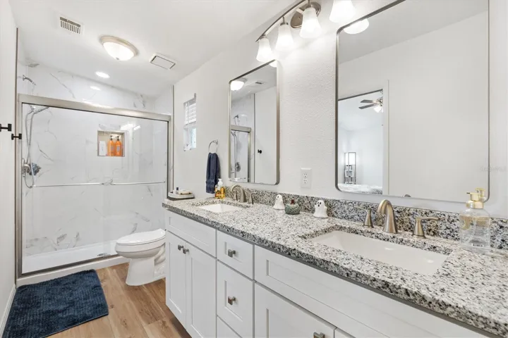 Master En-suite - immaculate