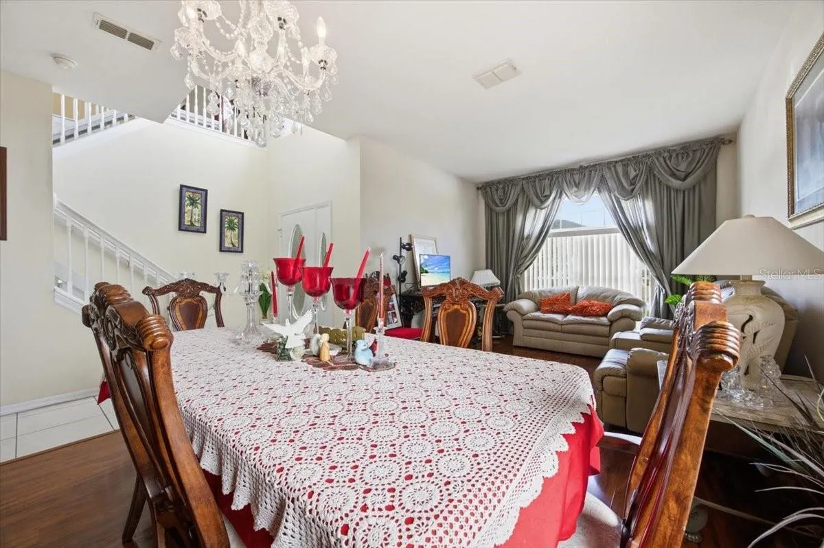 Dining Room-RDining Room-R