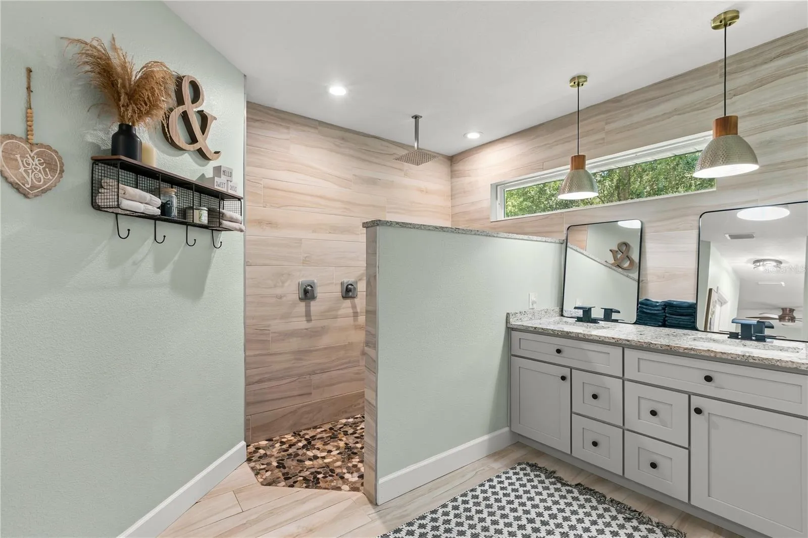 Primary suite bathroom