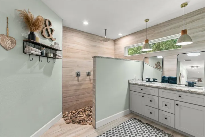 Primary suite bathroom