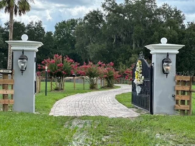 PRIVATE DRIVE