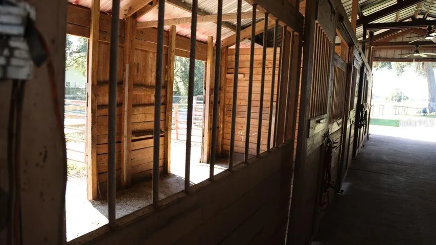 BARN1