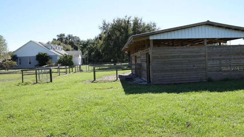 BARN 2