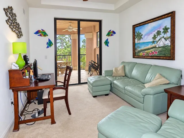Office with lanai access