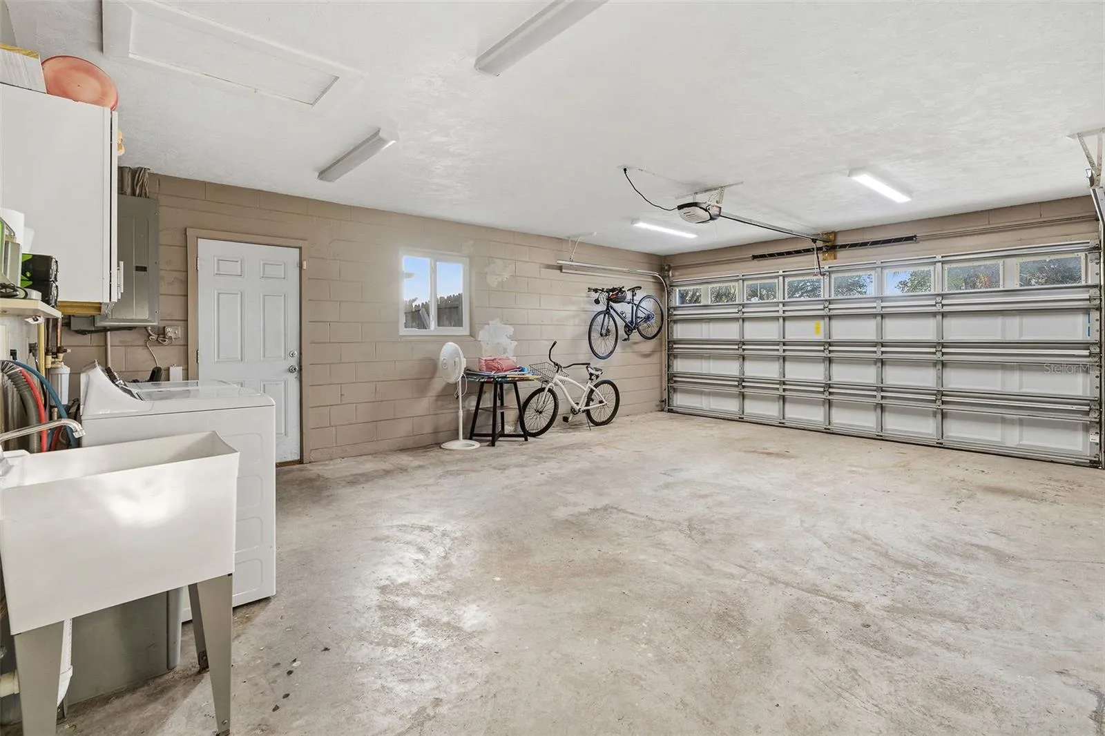 2 Car Garage