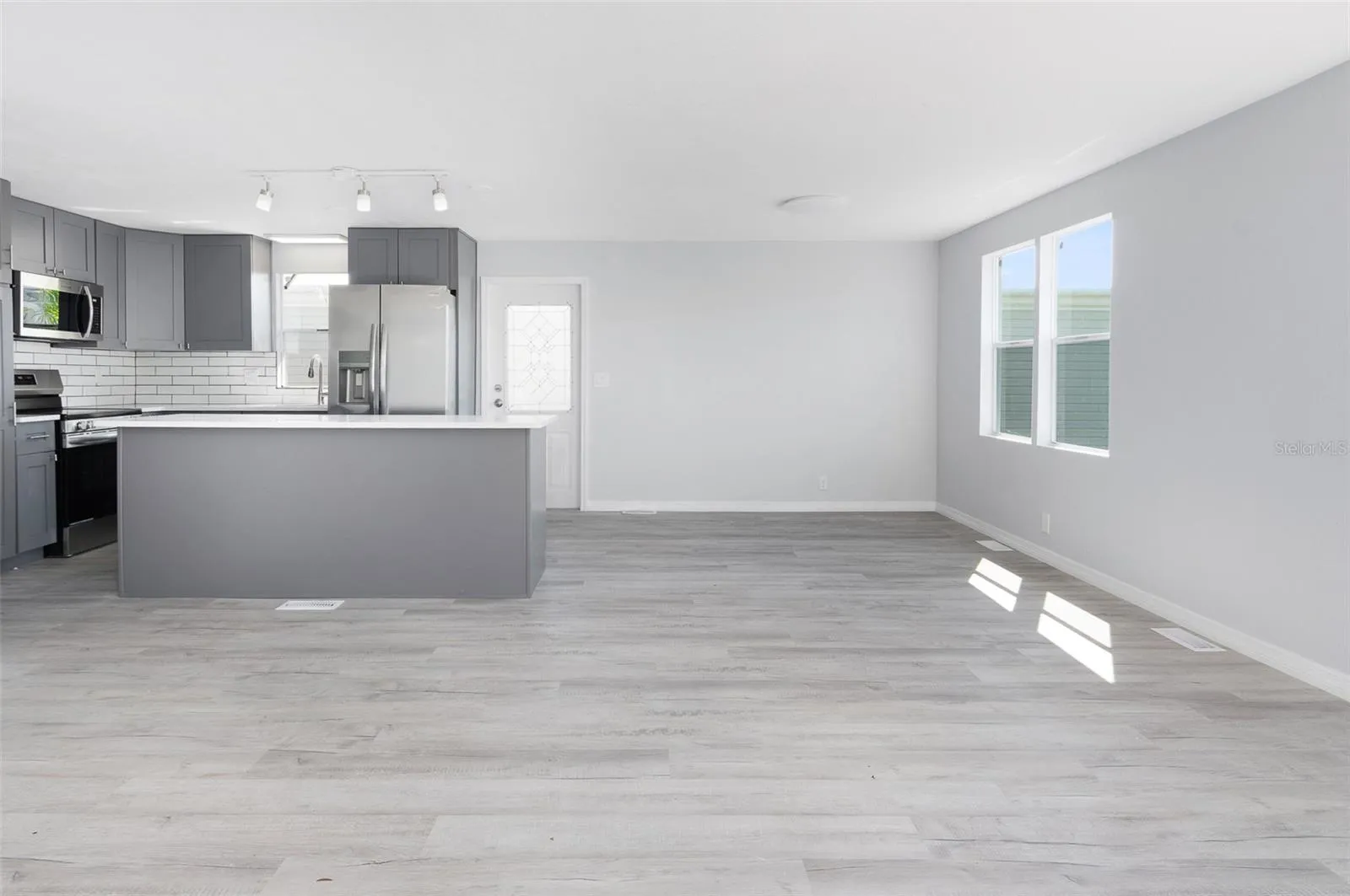 livingroom facing kitchen