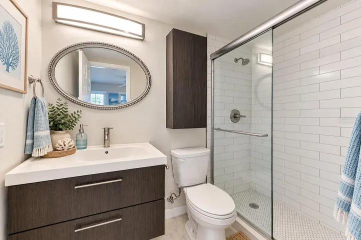 virtually staged primary bath