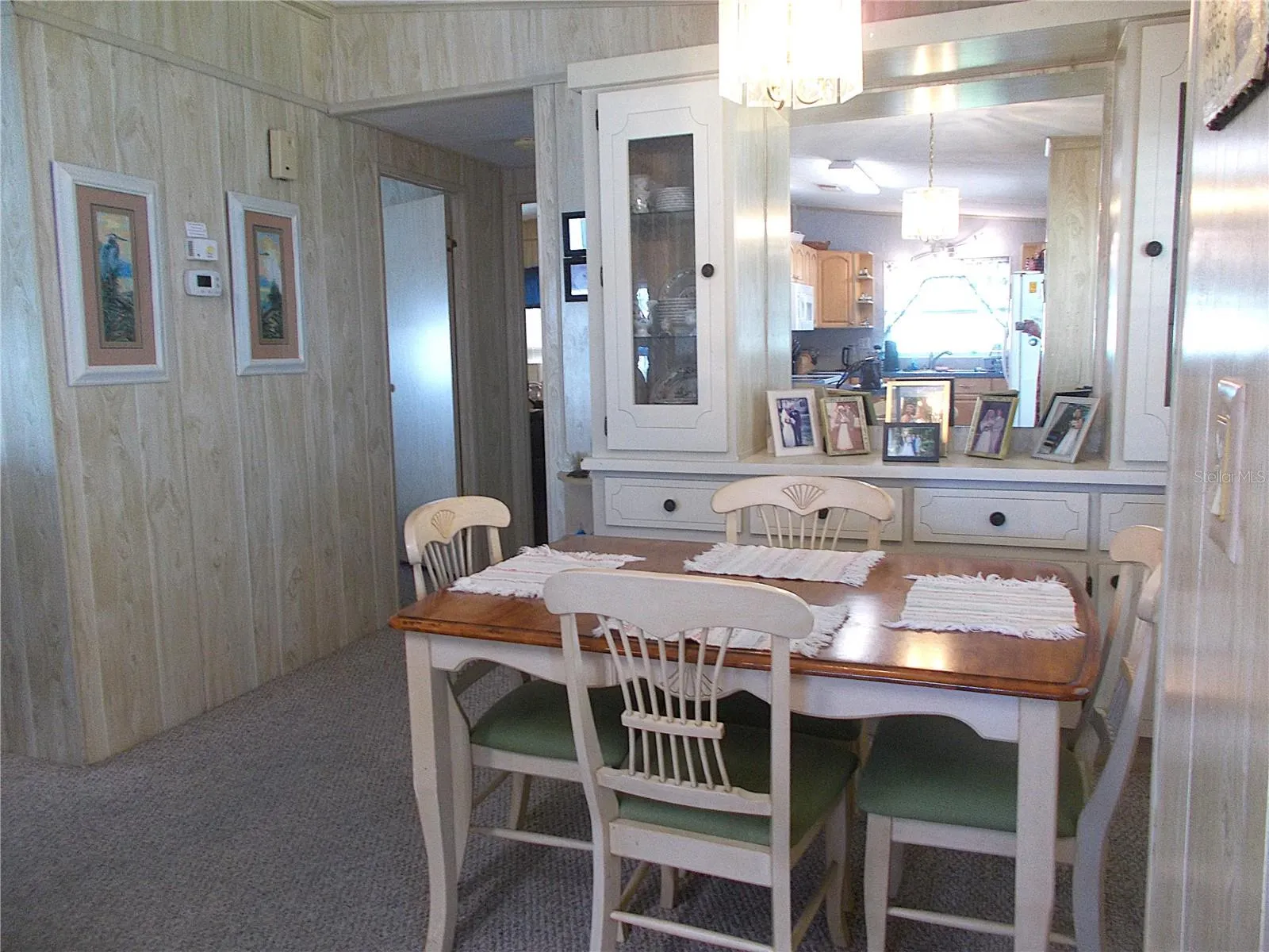 Dining rm