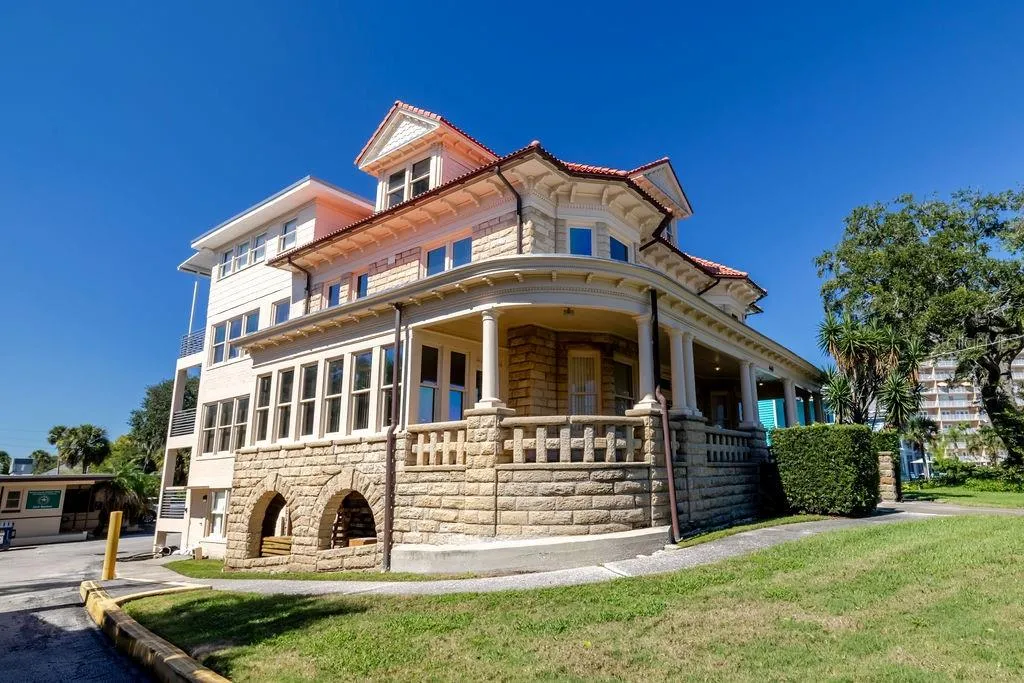 Southeast view of main building. Four stories including a basement and 3 heated and cooled floors.