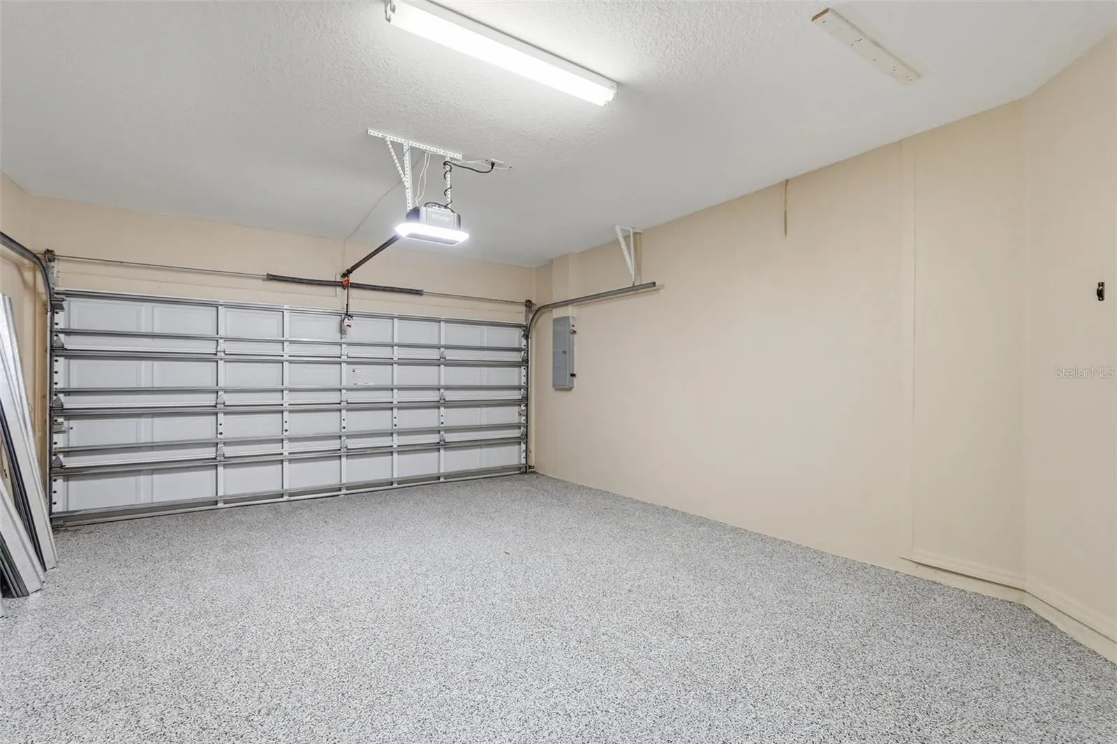 Beautiful flooring in the garage