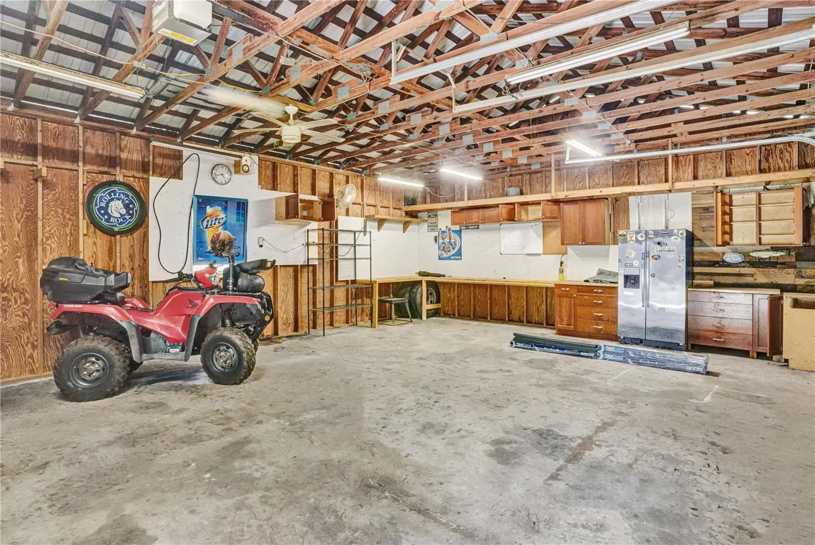 Detached Garage