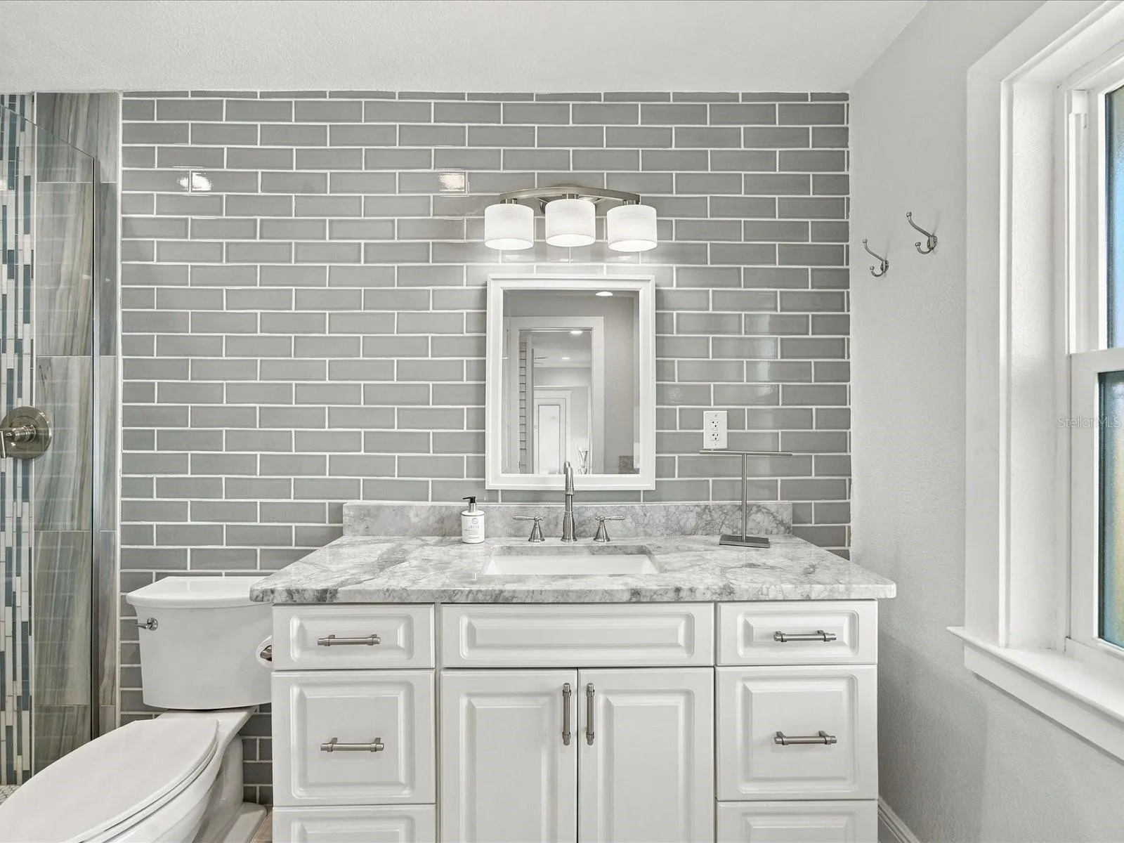 Primary - En Suite