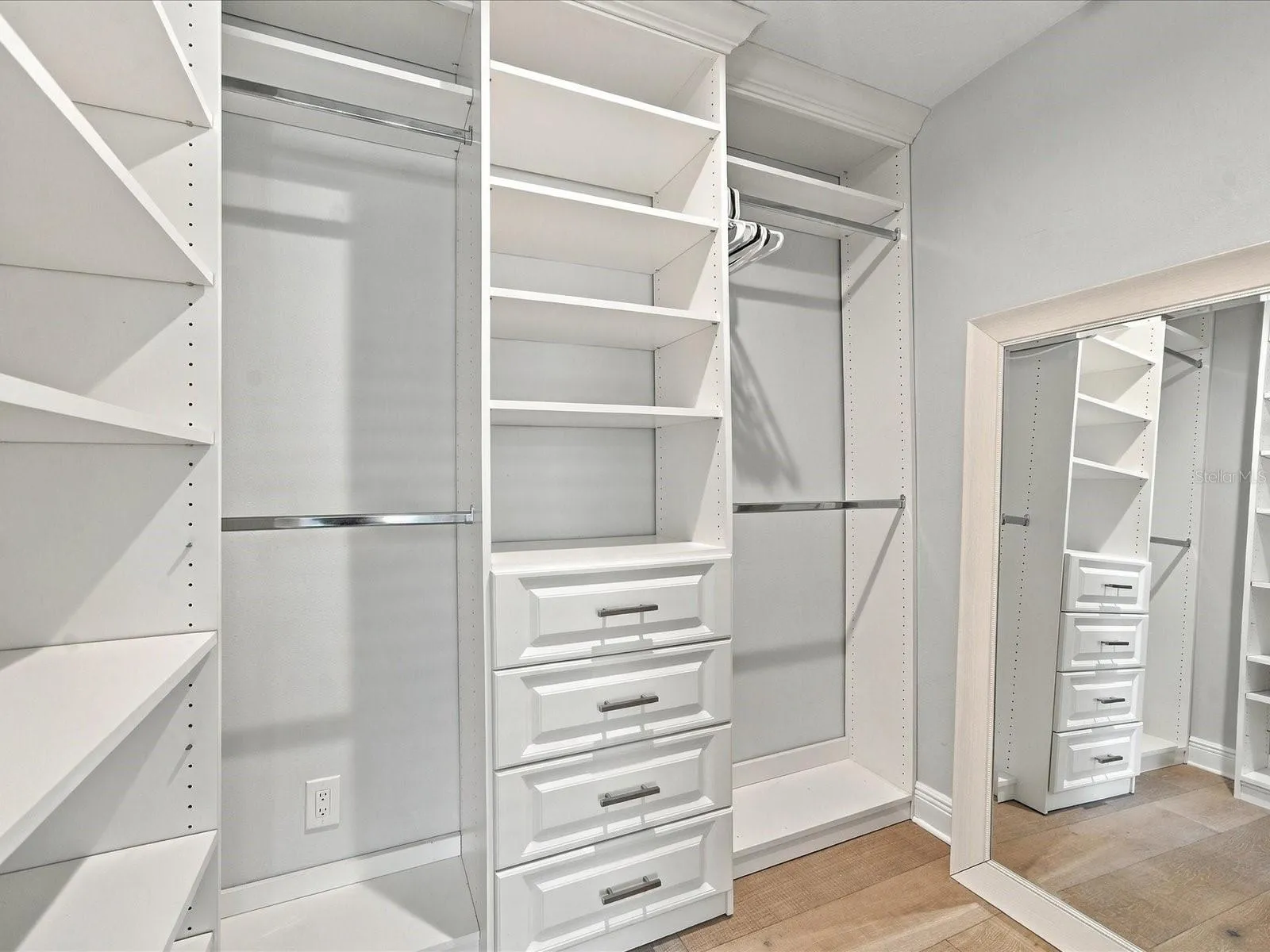 Primary - Walk-In Closet