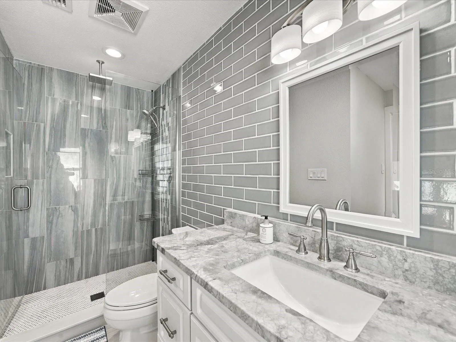 Primary - En Suite