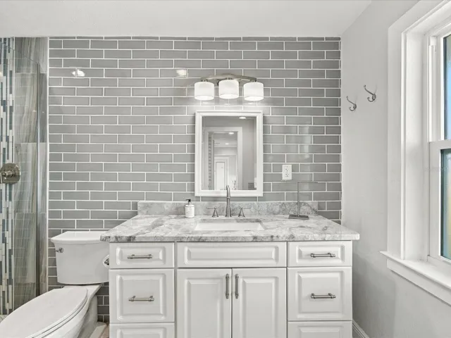 Primary - En Suite
