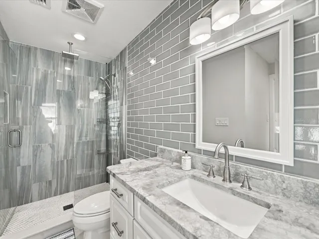 Primary - En Suite