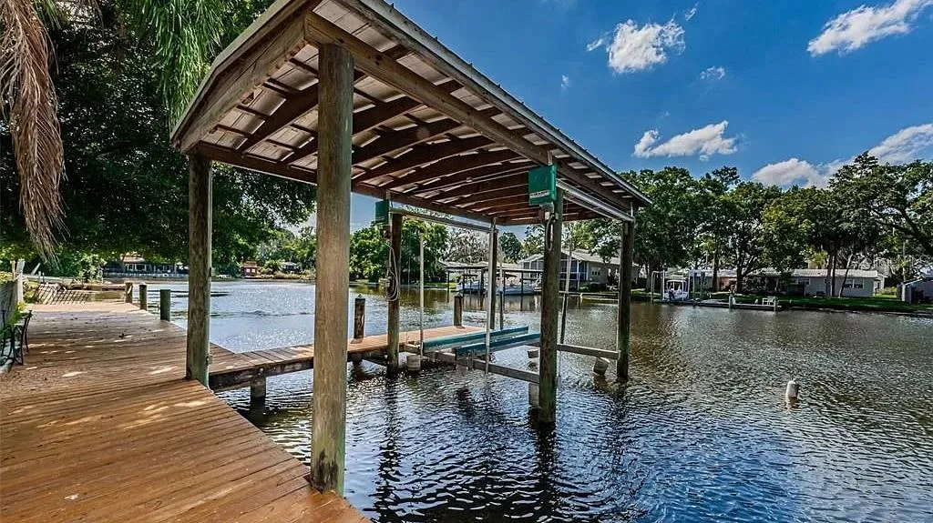 Private Covered boat lift