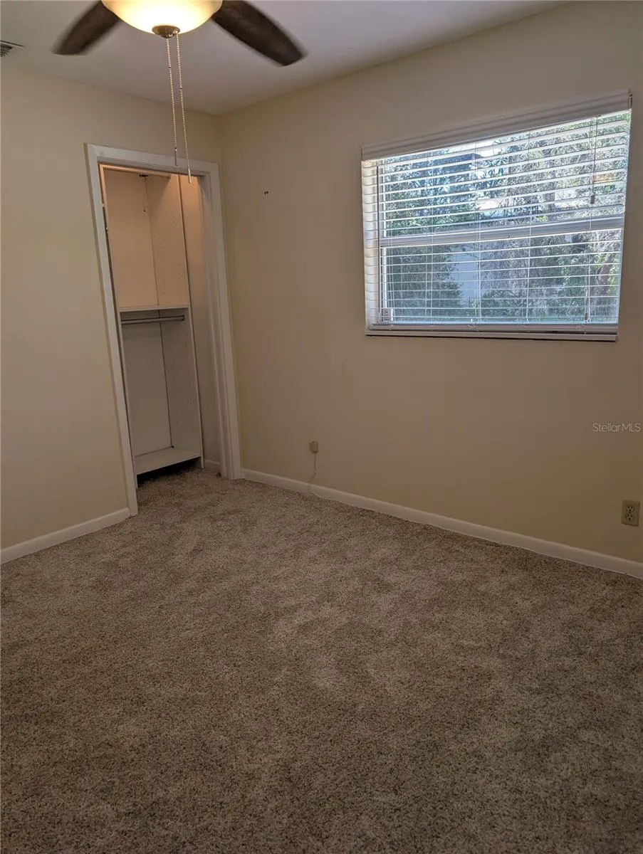 Guest bedroom custom closet