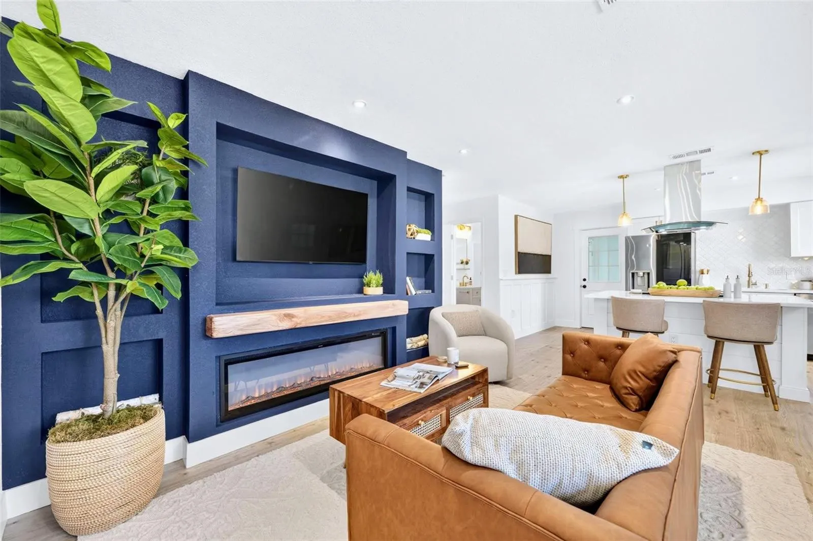 Angle of the kitchen/living room combo