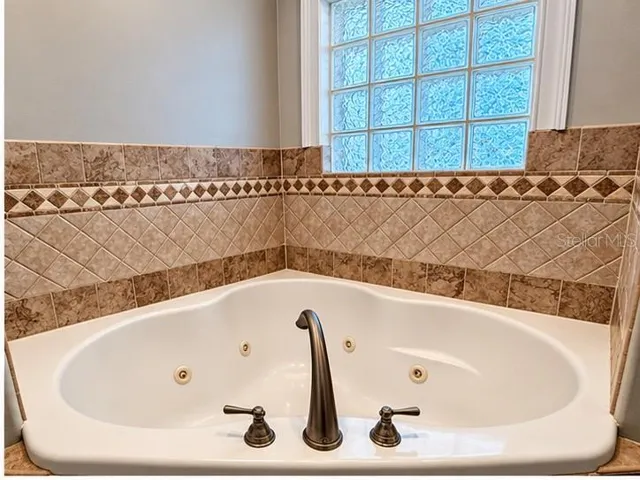 Tub