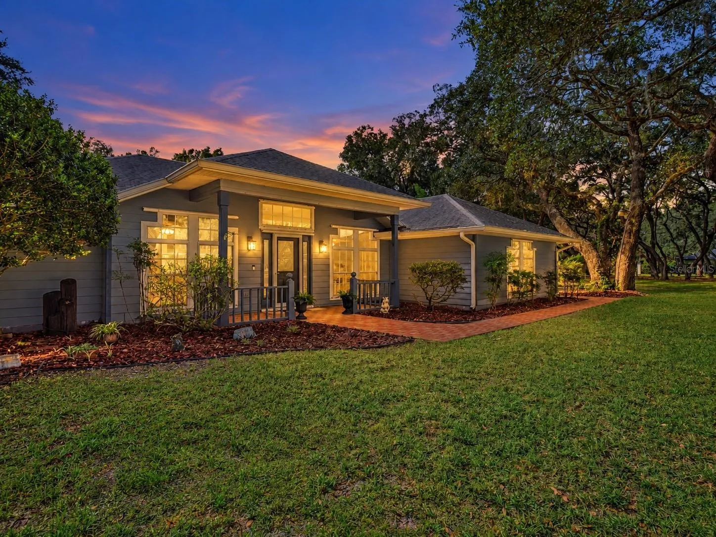 3650 Woodbridge Dr (w virtual tree lights)