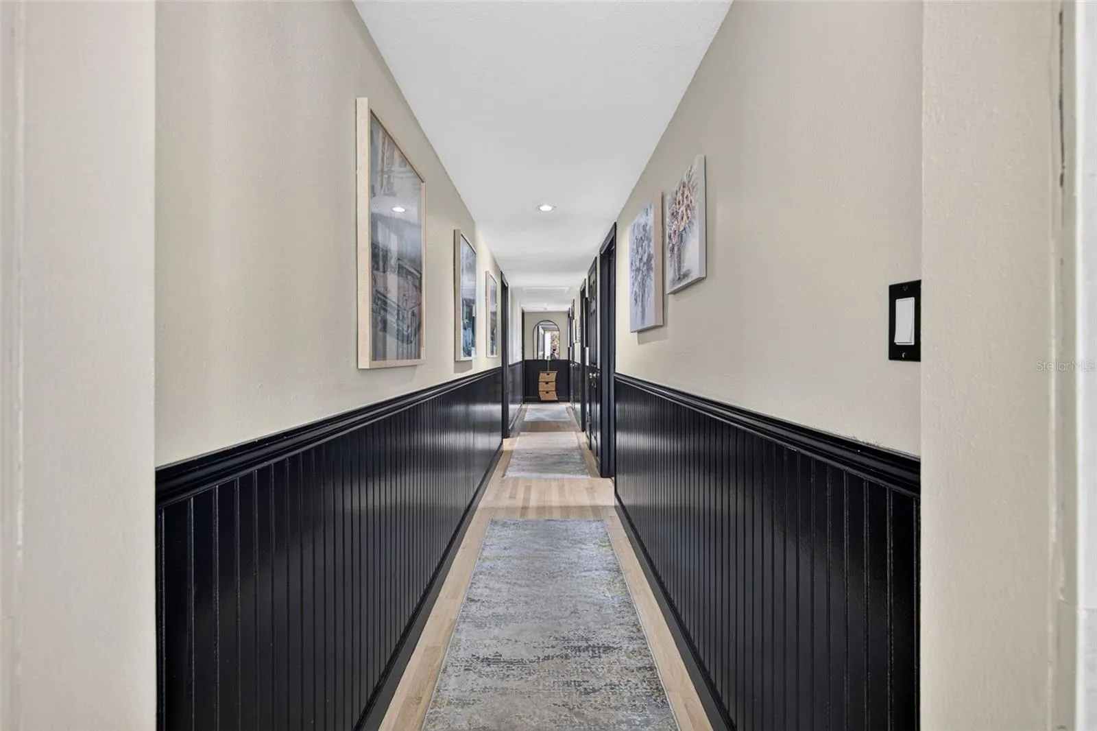 Hallway to bedrooms