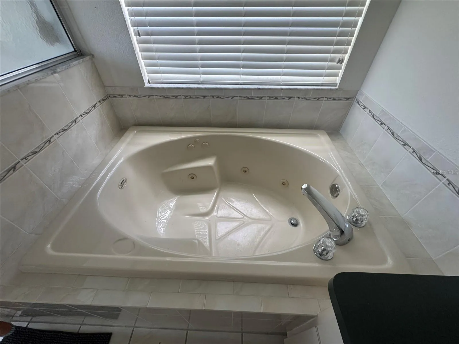 Tub in Primary Bathroom