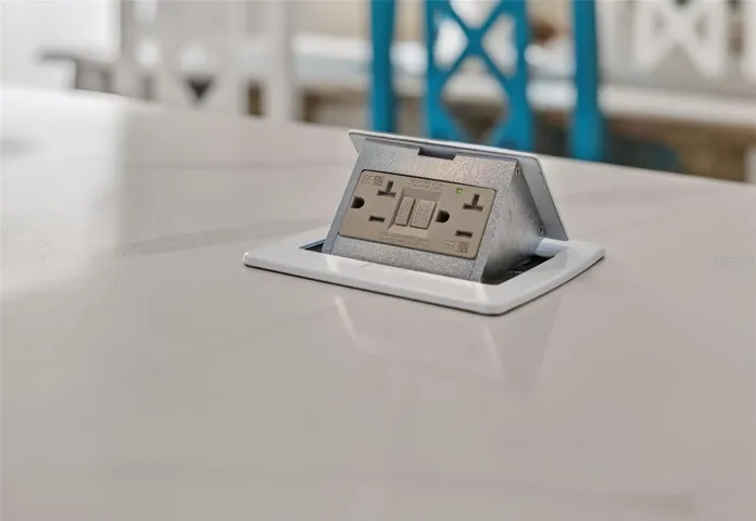 Outlets in the Breakfast Bar